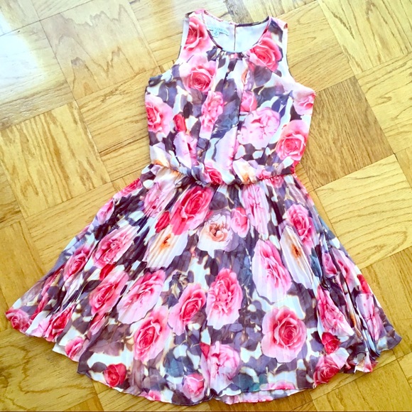 Maggy London Dresses & Skirts - MAGGY LONDON FLORAL DRESS SIZE 4🎀🌺🌹🌸🥀💐